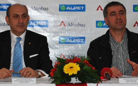 Yılmaz imza attı