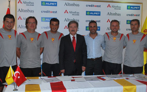 Futbol Akademimiz yeni yapılanmasını tamamladı