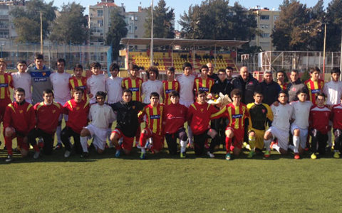 Liderliği sürüyor