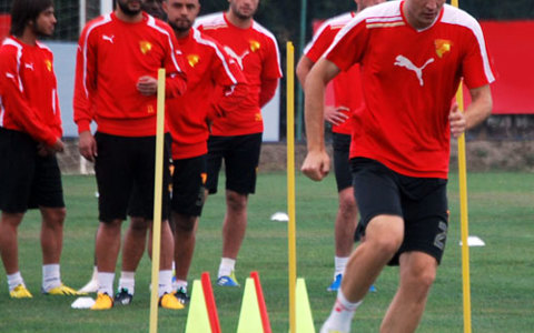 Göztepemiz Kampa Girdi