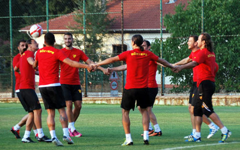 Dar alanda çift kale maç yaptık
