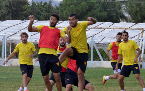 Mesut Fizyoterapist eşliğinde çalıştı