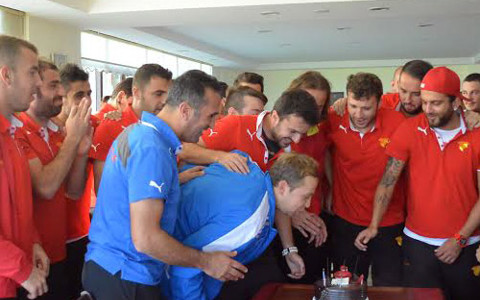 Kampta Sürpriz Doğum Günü