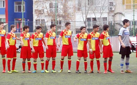 U-16 Farklı Kazandı