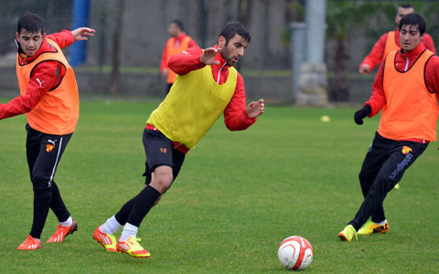 Göztepemiz Yağmur Altında Çalışıyor
