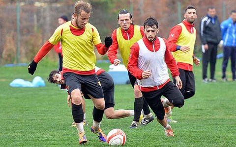 Göztepemiz Yağmur Altında Çalıştı