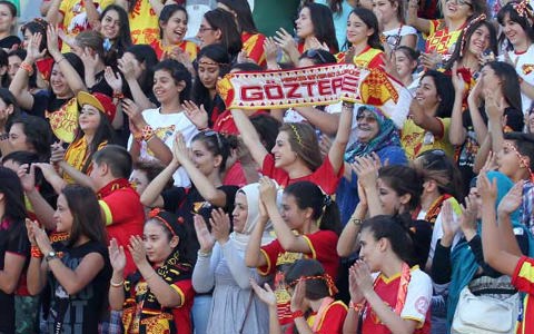 Kartalspor Maçı Dişi Göz Gözlere 1 TL