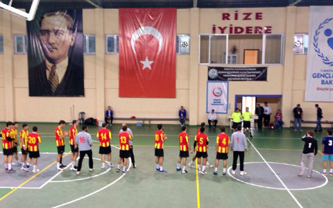Göztepe Hentbol lige iyi başladı