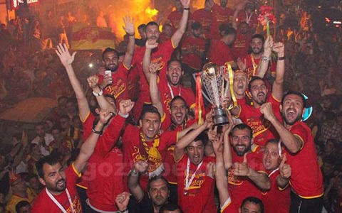 Şampiyon Göztepe