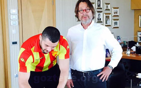 Hentbol?de Bir İmza Daha