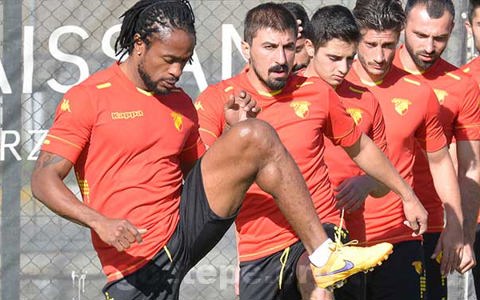 Gosso ve Hakan Kampta
