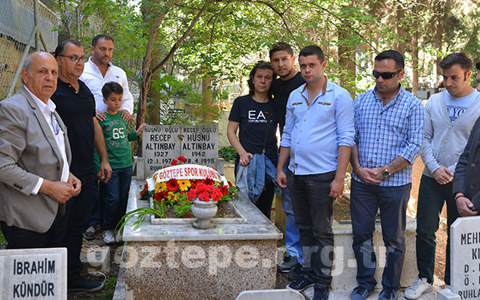 Arnavut İsmet'i Özlemle Anıyoruz