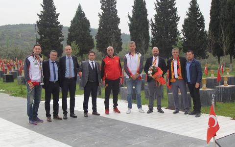 Soma Şehitliği'ni Ziyaret Ettik