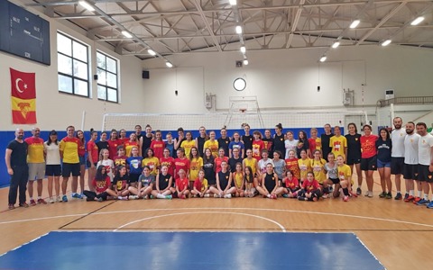 Kadın Voleybol Takımımız Yeni Sezona Hazırlanıyor