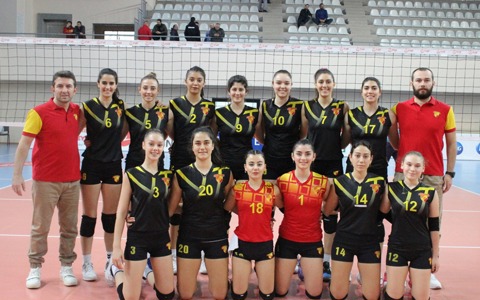 Voleybol: Küçükyalı 2-3 Göztepe'miz