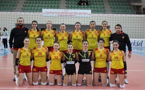 Voleybol: Mehmet Erdem M. A. 2-3 Göztepe’miz