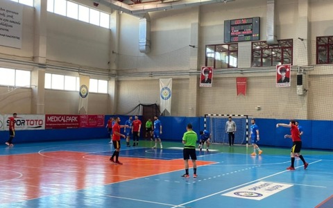 Hentbol: Nilüfer Bld. 30-29 Göztepe’miz