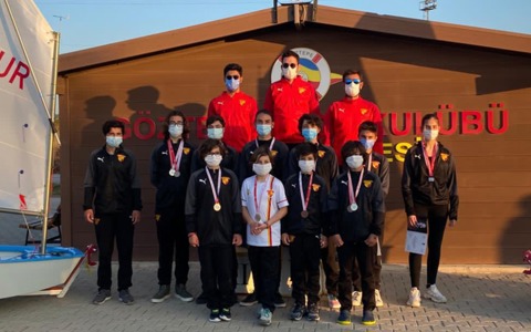 Yelkencilerimiz Atatürk Kupası’nda Kürsüde