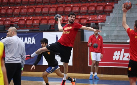 Uçan Adamlar İzmir BŞB. Maçına Hazır