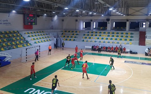 Hentbol: İstanbul Üni. 25-28 Göztepe'miz