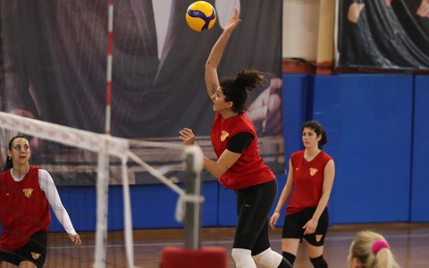 Voleybol Takımımız İstanbul BBSK Maçına Hazırlanıyor