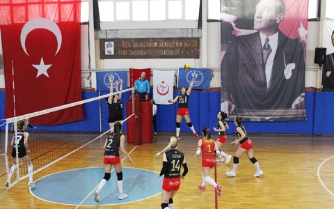 Voleybol: Göztepe'miz 3-1 Çiftlikköy Bld.