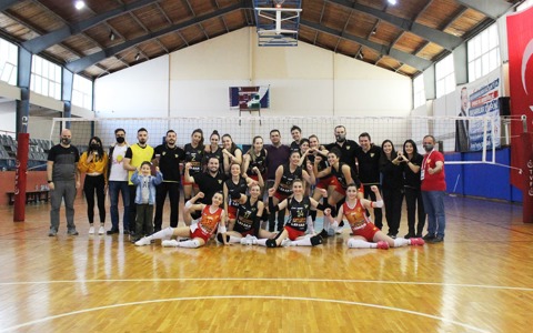 Voleybol: Göztepe’miz 3-2 Büyükçekmece Voleybol Akademi