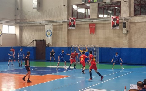 Hentbol: Nilüfer Bld. 38-27 Göztepe'miz
