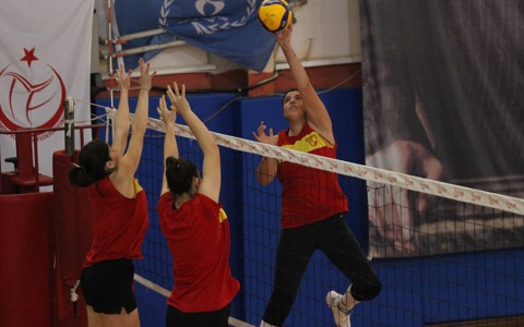 Voleybol Takımımız Sakarya Voleybol Maçı Hazırlıklarını Tamamladı
