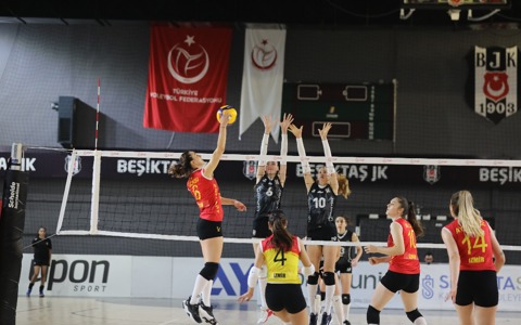 VOLEYBOL | Beşiktaş 3-0 Göztepe'miz