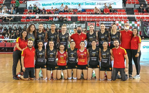 VOLEYBOL | Karşıyaka 3-0 Göztepe'miz