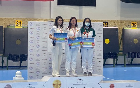 Klasik Yay Kadın Takımımız Samsun'da Yarıştı