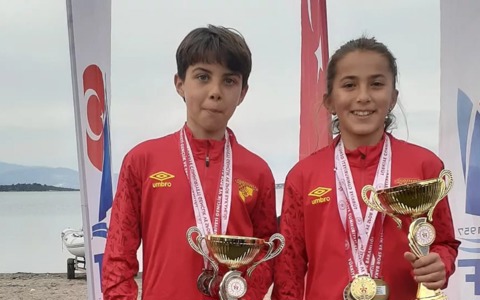 Sporcularımız İzmir Valilik Kupası'nda Mücadele Etti