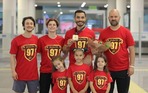 Milli Sporcumuz Ferhat Arıcan'ı Coşkuyla Karşıladık