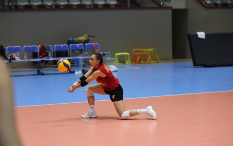 İzmir'in Sultanları Yeni Sezon Hazırlıklarını Sürdürdü