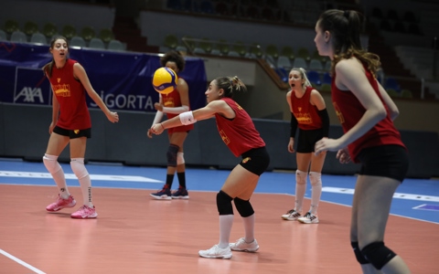  İzmir'in Sultanları Muratpaşa Bld. Maçı Hazırlıklarını Tamamladı