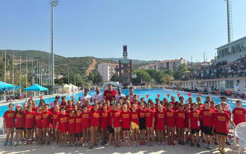 92 Yüzücü İle Göztepe Yüzme