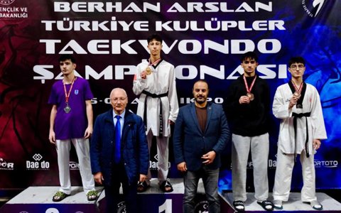 Taekwondo'da Türkiye Üçüncülüğü