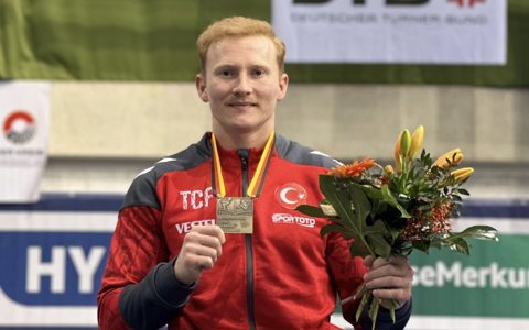 Ayberk'ten 100. Yılın İlk Madalyası