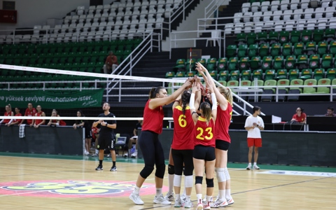 Hazırlık Maçı | Göztepe'miz 3-1 Manisa BBSK