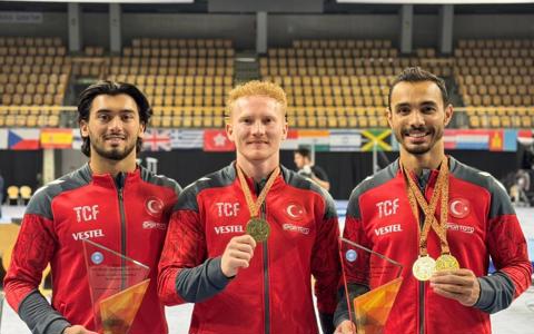 Cimnastikte 3 Altın Madalya