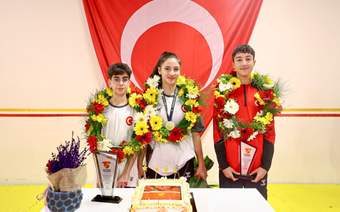 Esmira Avrupa Şampiyonu