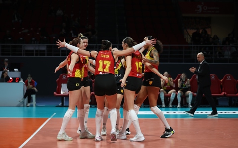 Türk Hava Yolları 2-3 Göztepe’miz