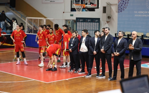 Kocaeli BB Kağıtspor 91-82 Göztepe'miz