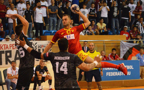 Süper Kupa: Göztepe 27-32 Beşiktaş Mogaz