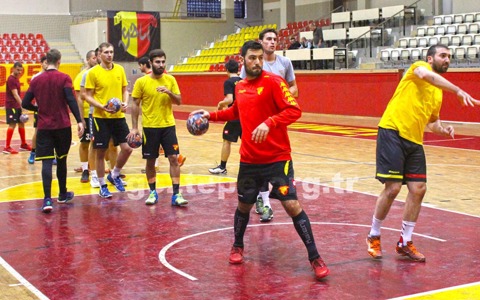 Uçan Adamlar, Beşiktaş Mogaz Maçının Hazırlıklarını Tamamladı