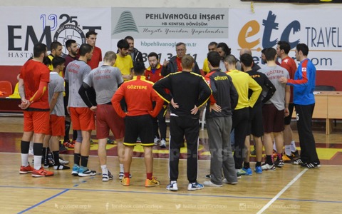 Uçan Adamlar MYK Hentbol Maçına Hazır