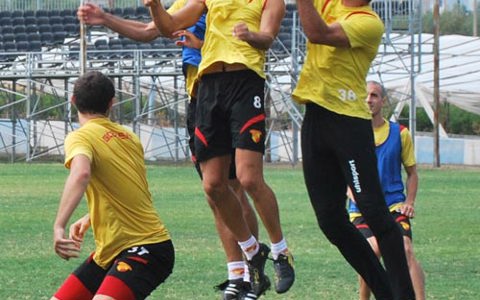 Göztepe Kritik Virajda [YENİGÜN]